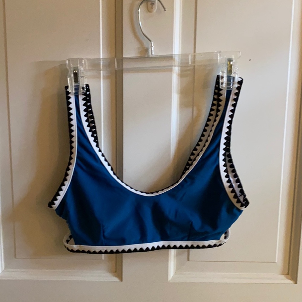 Cupshe M crochet trim top